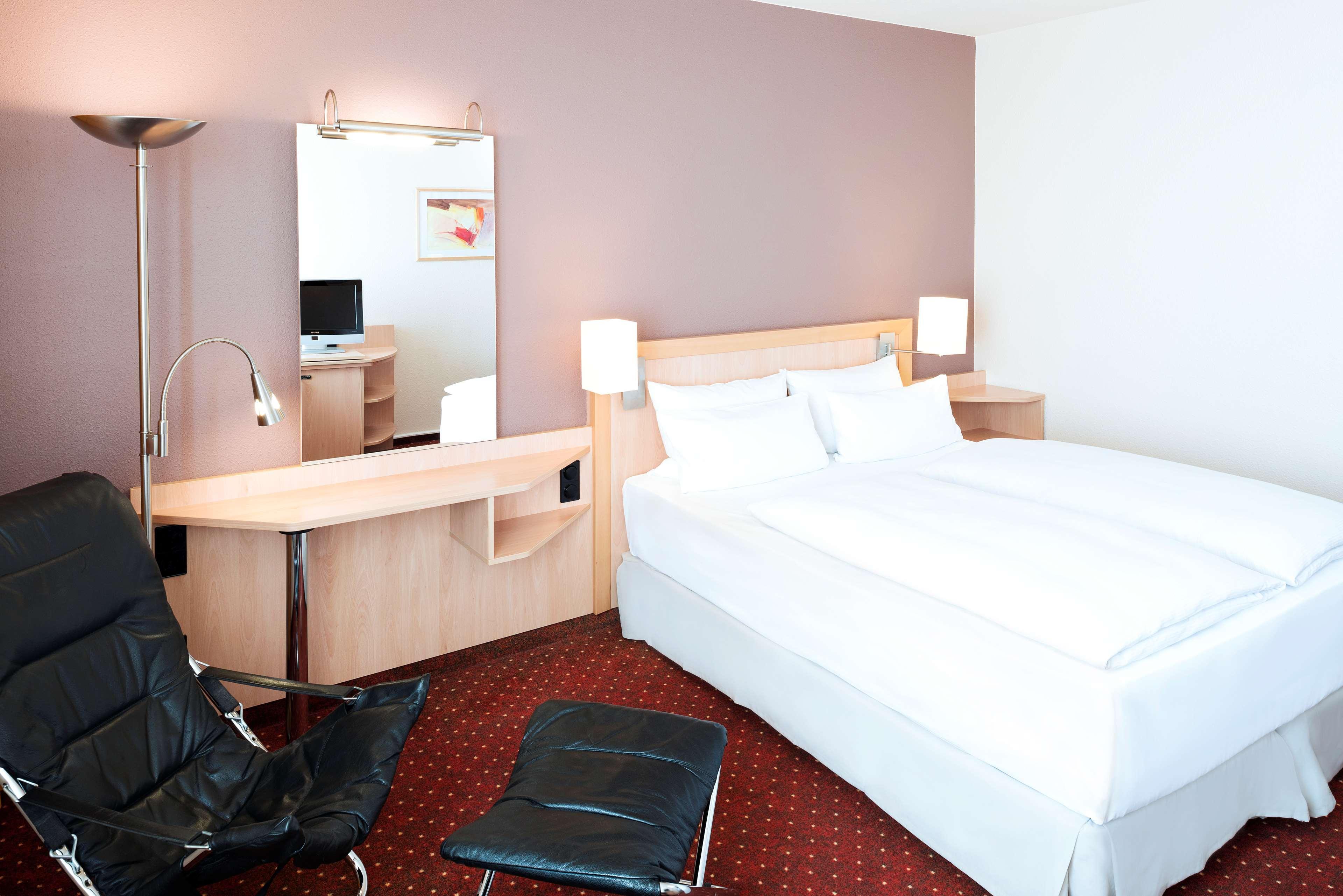 Nh Leipzig Messe Hotel Ngoại thất bức ảnh
