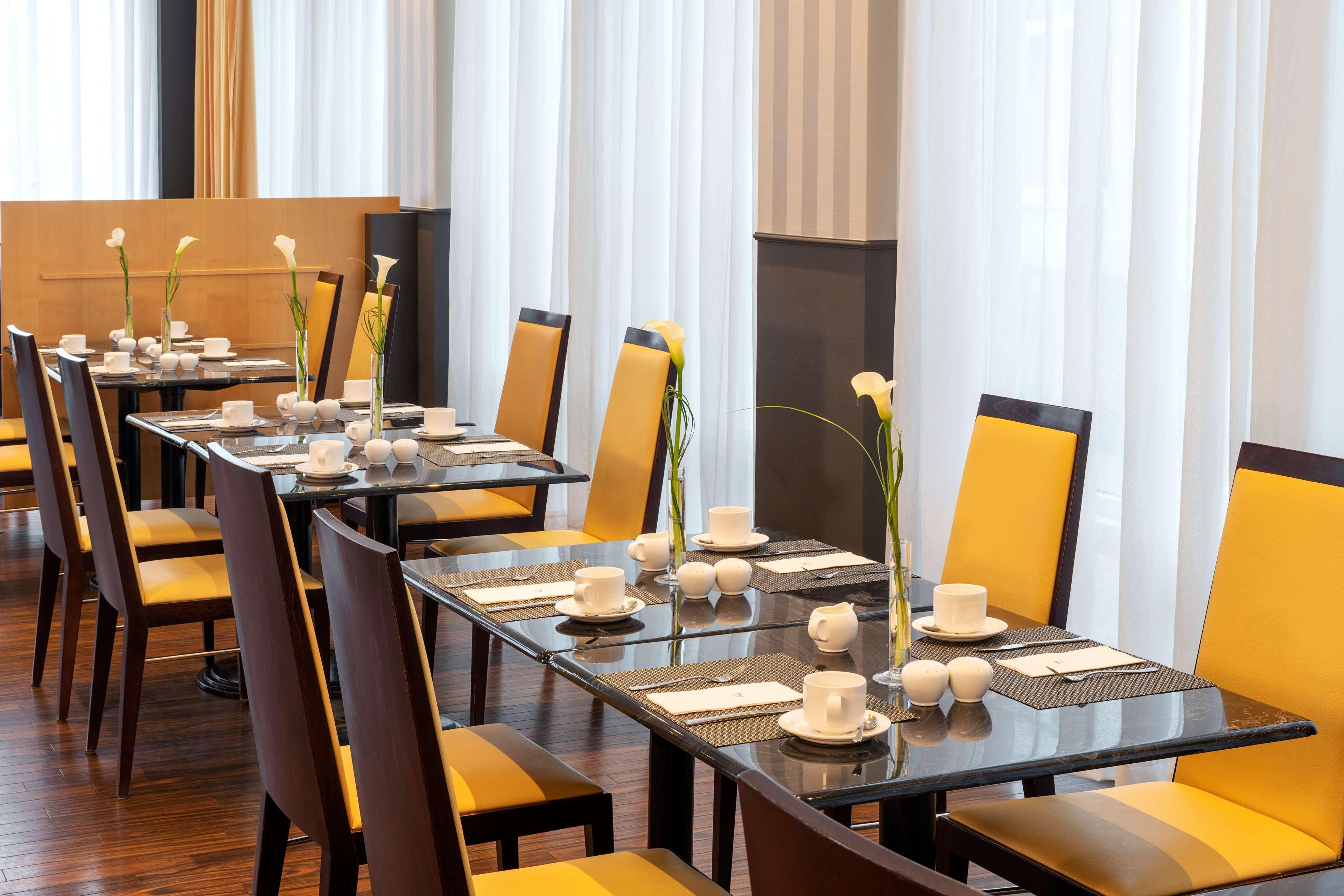 Nh Leipzig Messe Hotel Ngoại thất bức ảnh