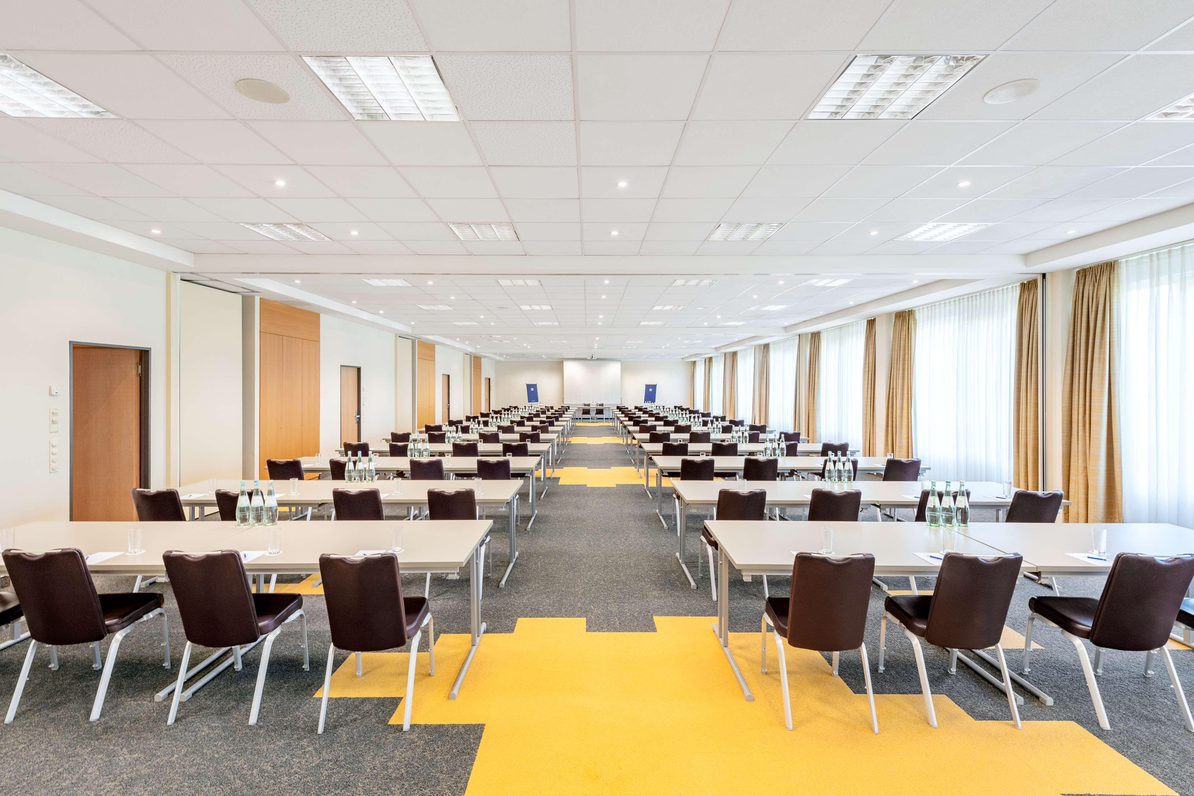 Nh Leipzig Messe Hotel Ngoại thất bức ảnh
