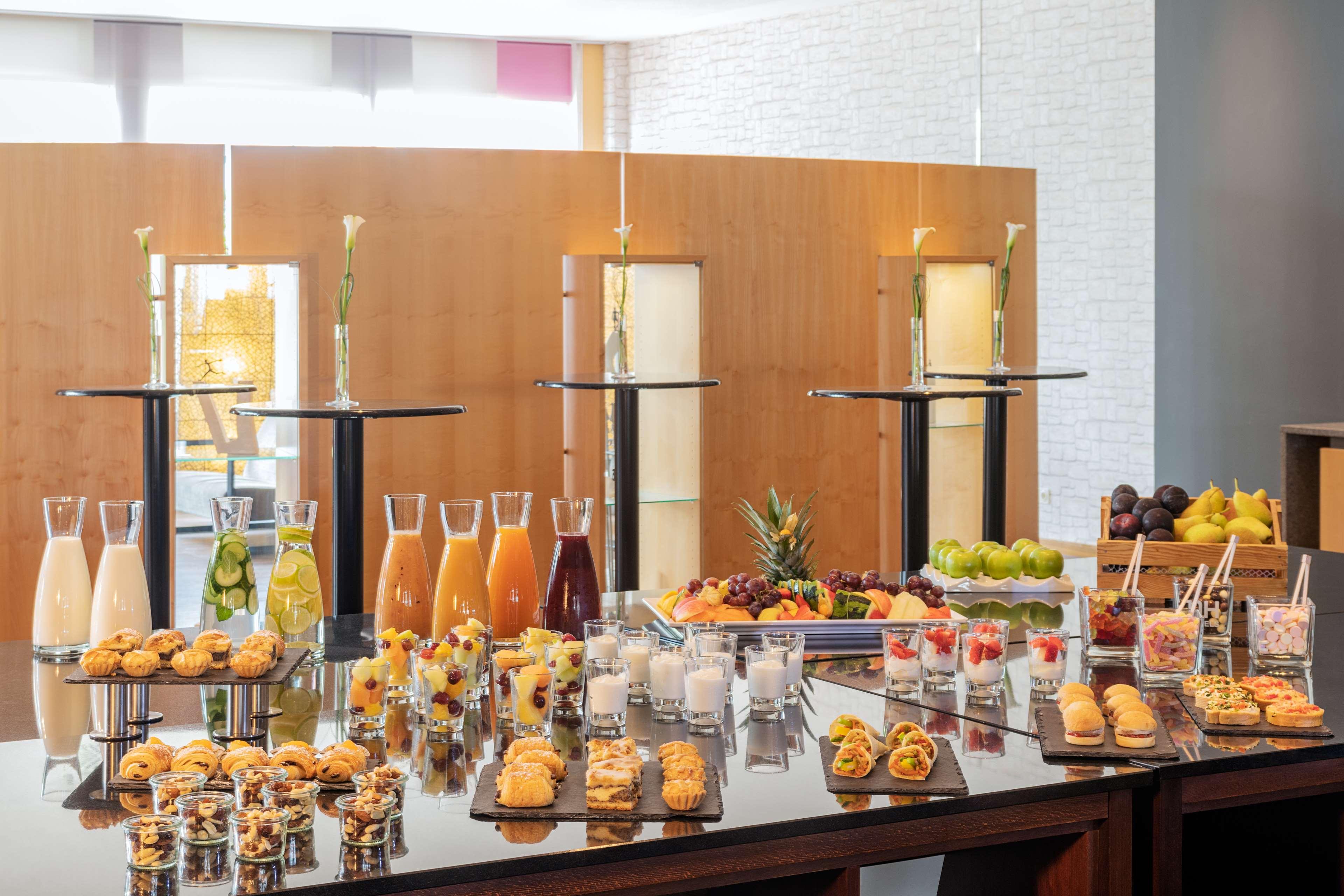 Nh Leipzig Messe Hotel Ngoại thất bức ảnh