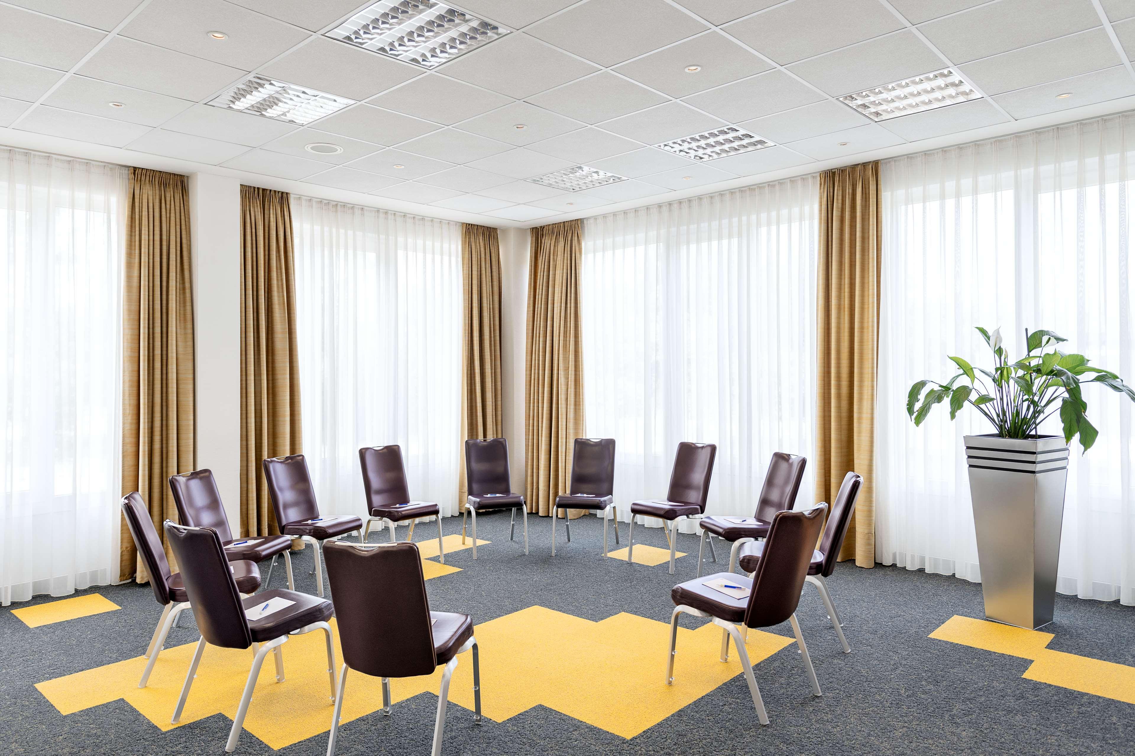 Nh Leipzig Messe Hotel Ngoại thất bức ảnh