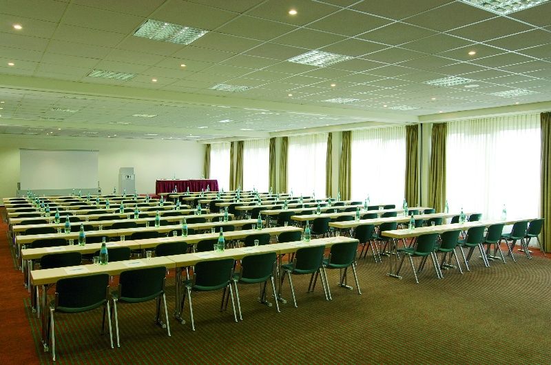 Nh Leipzig Messe Hotel Ngoại thất bức ảnh