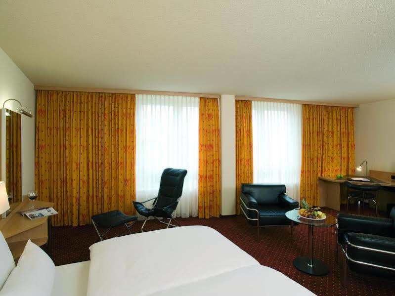 Nh Leipzig Messe Hotel Ngoại thất bức ảnh