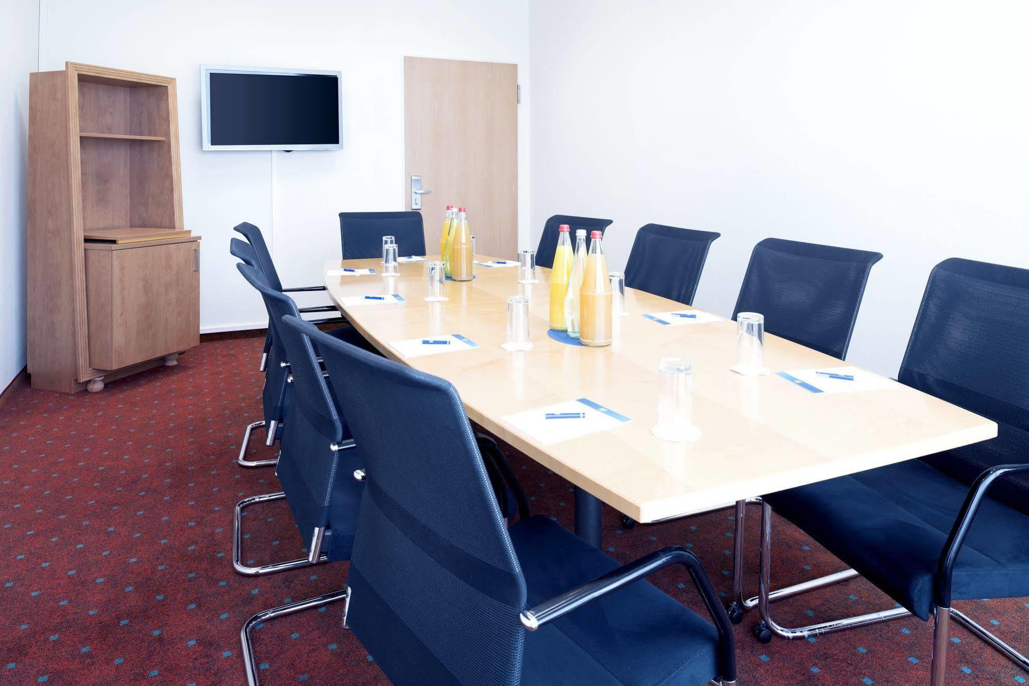 Nh Leipzig Messe Hotel Ngoại thất bức ảnh