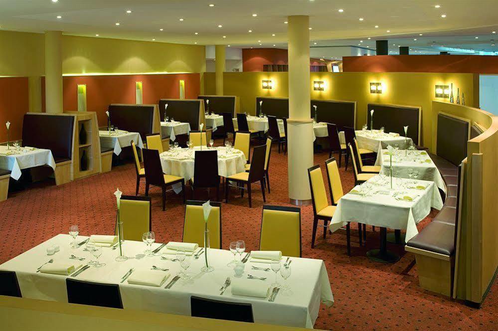 Nh Leipzig Messe Hotel Ngoại thất bức ảnh